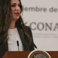 Ana Gabriela Guevara seguirá al frente de la Conade: AMLO