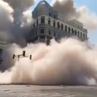 Captan momento de la explosión en hotel Saratoga en Cuba