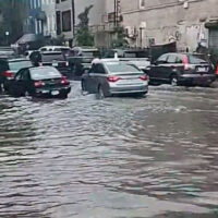 Lluvias generan inundaciones en las calles de Brooklyn, Nueva York