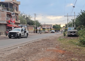 Dos hombres asesinados y niño herido por balas pérdidas, tras agresión en Ario de Rayón