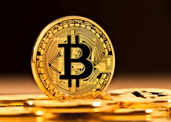 Bitcoin alcanza nuevo récord y supera los 72,000 dólares