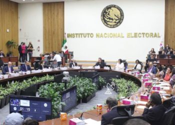 INE aprueba sobrerrepresentación de Morena