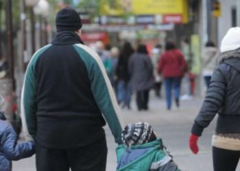 Chihuahua suspende clases y abre refugios ante inminente tormenta invernal