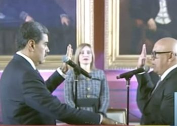 Maduro asume un tercer mandato en medio de protestas y controversias sobre las elecciones