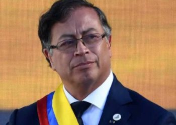 Gustavo Petro pide a colombianos que regresen a su país y ofrece préstamos para nuevos negocios