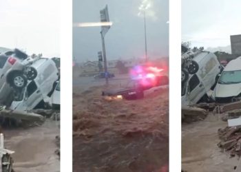 Tromba en Chihuahua arrastra vehículos e invade panteón; hay daños graves