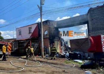 Sujeto drogado le prende fue a inmueble a un costado de la carretera Morelia – Pátzcuaro