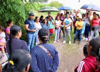 Yankel Benítez impulsa regularización y mejoras en colonia Las Verónicas