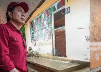Mario Delgado es criticado en redes por "sesión de fotos" en Veracruz