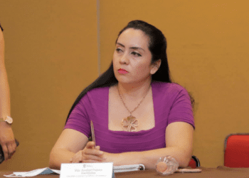 Delincuentes despojan de camioneta y armamento a escoltas de la diputada Anabet Franco Carrizales