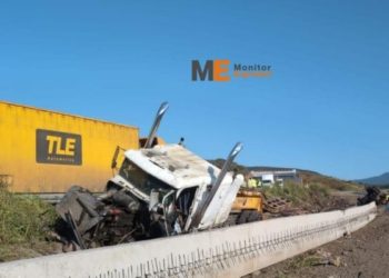 Fatal accidente en la autopista Siglo XXI; hay un muerto y un herido