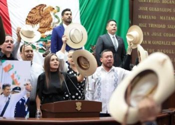 El legado de Carlos Manzo no se callará”: Grecia Quiroz asume con firmeza la presidencia de Uruapan