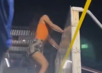 Joven resulta lesionada tras colapsar canasta de básquetbol durante reto en Filipinas