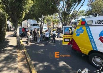 Se accidenta motorrepartidor sobre Calzada La Huerta, en Morelia